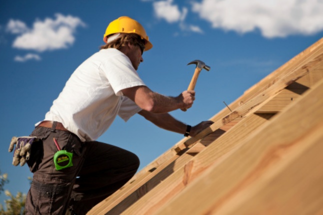 How-to-Protect-Yourself-When-Choosing-a-Roofing-Contractor